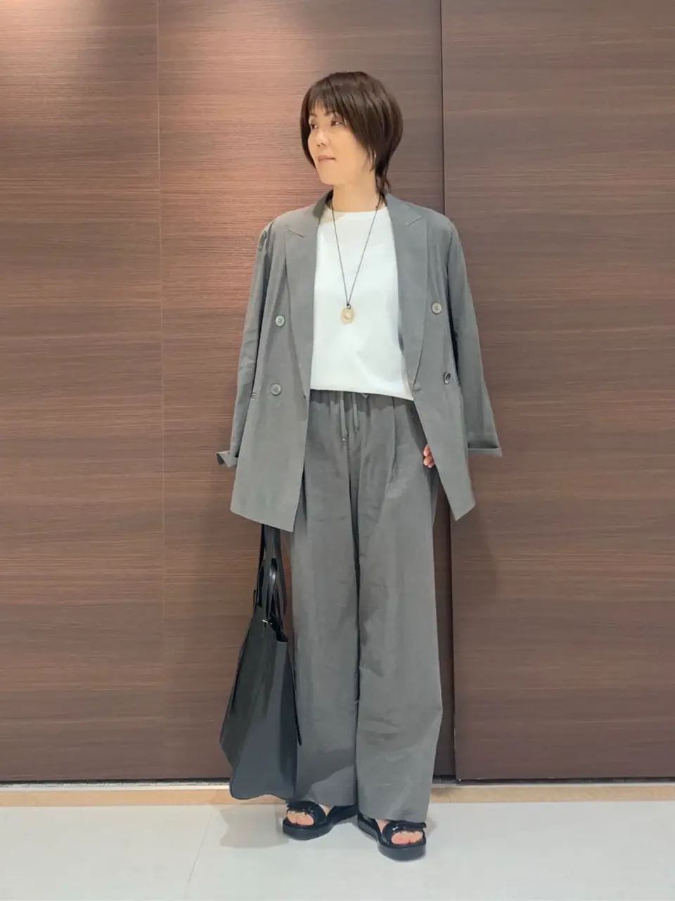 23区 スタッフ  コーディネート画像