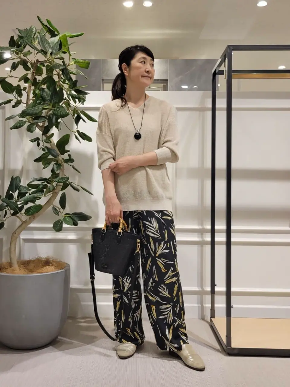  新保 コーディネート画像