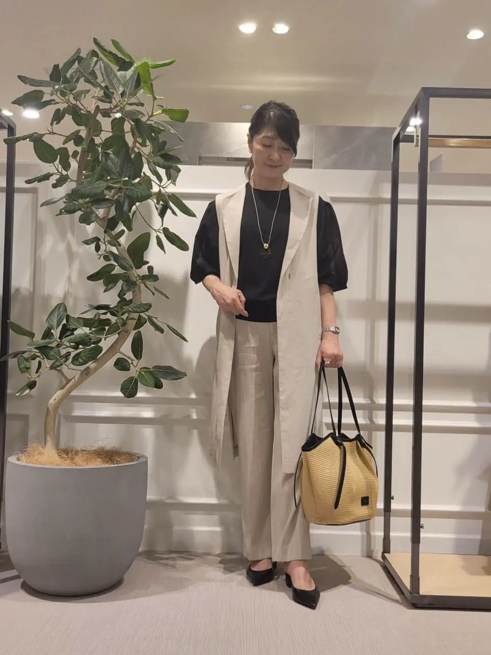  新保 コーディネート画像