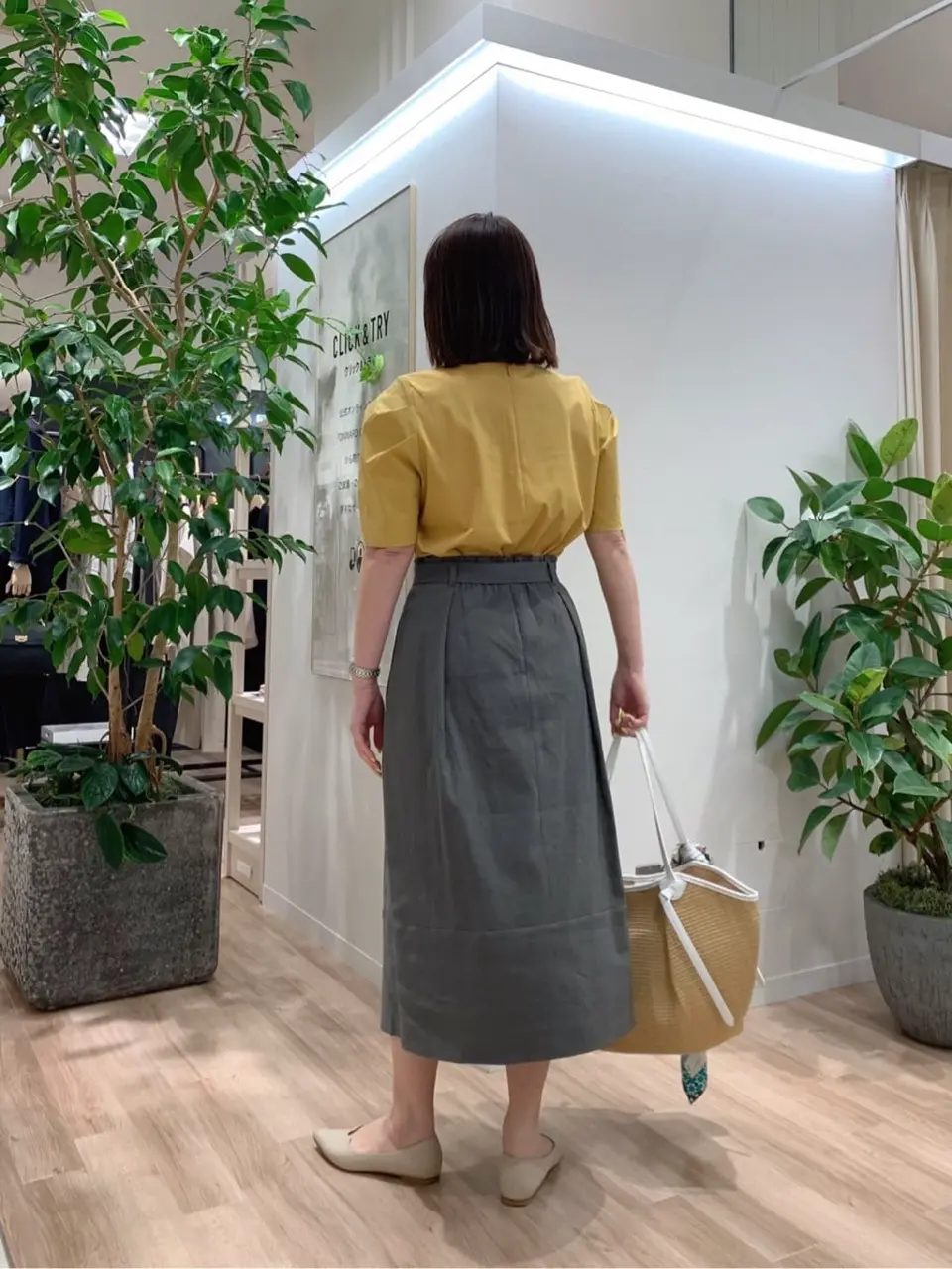 23区 犬塚 コーディネート画像