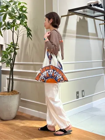 23区 伊藤 コーディネート画像