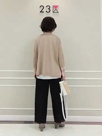 23区 助川 コーディネート画像