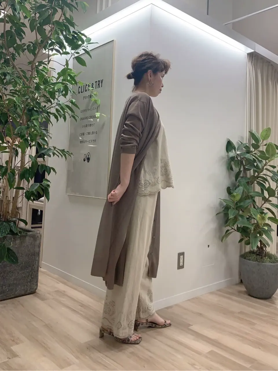 23区 犬塚 コーディネート画像