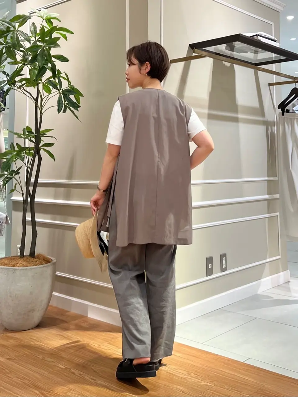 23区 伊藤 コーディネート画像