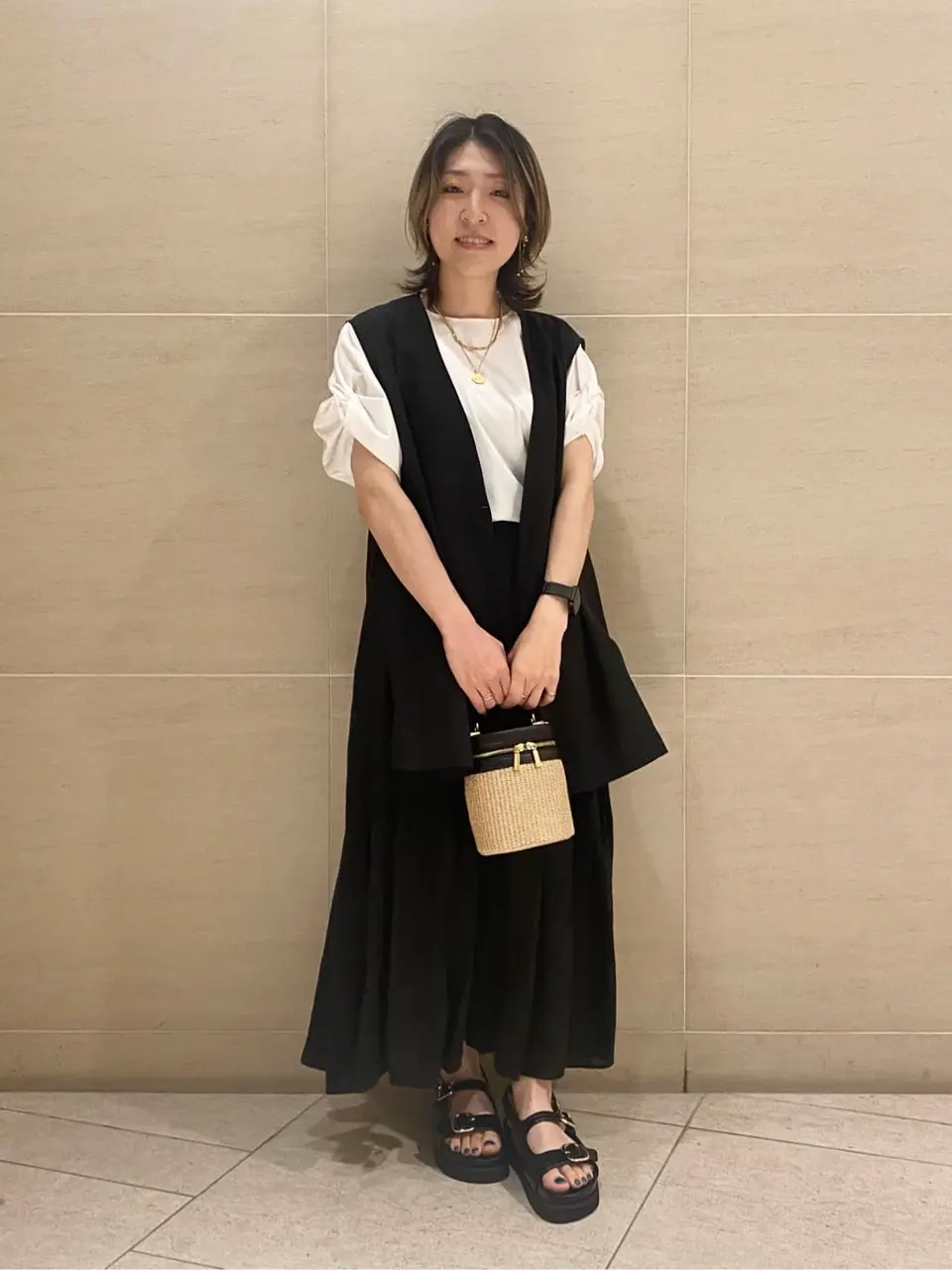  スタッフy コーディネート画像