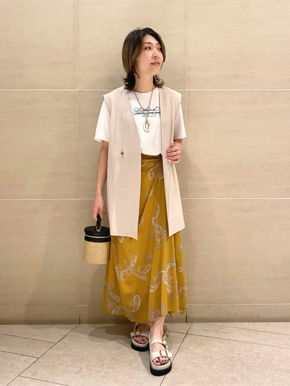  スタッフy コーディネート画像