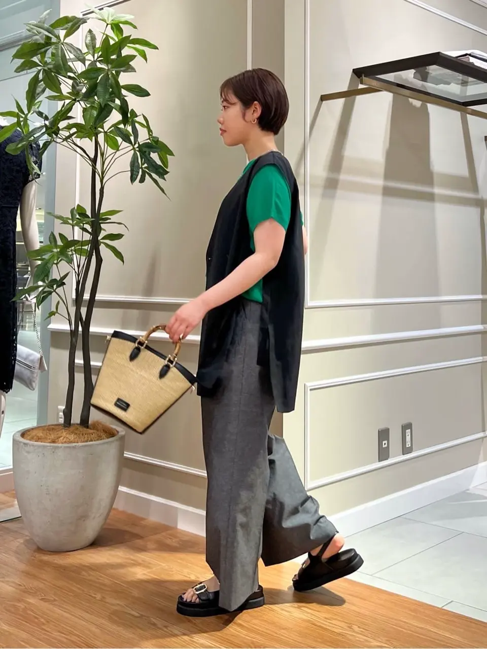 23区 伊藤 コーディネート画像