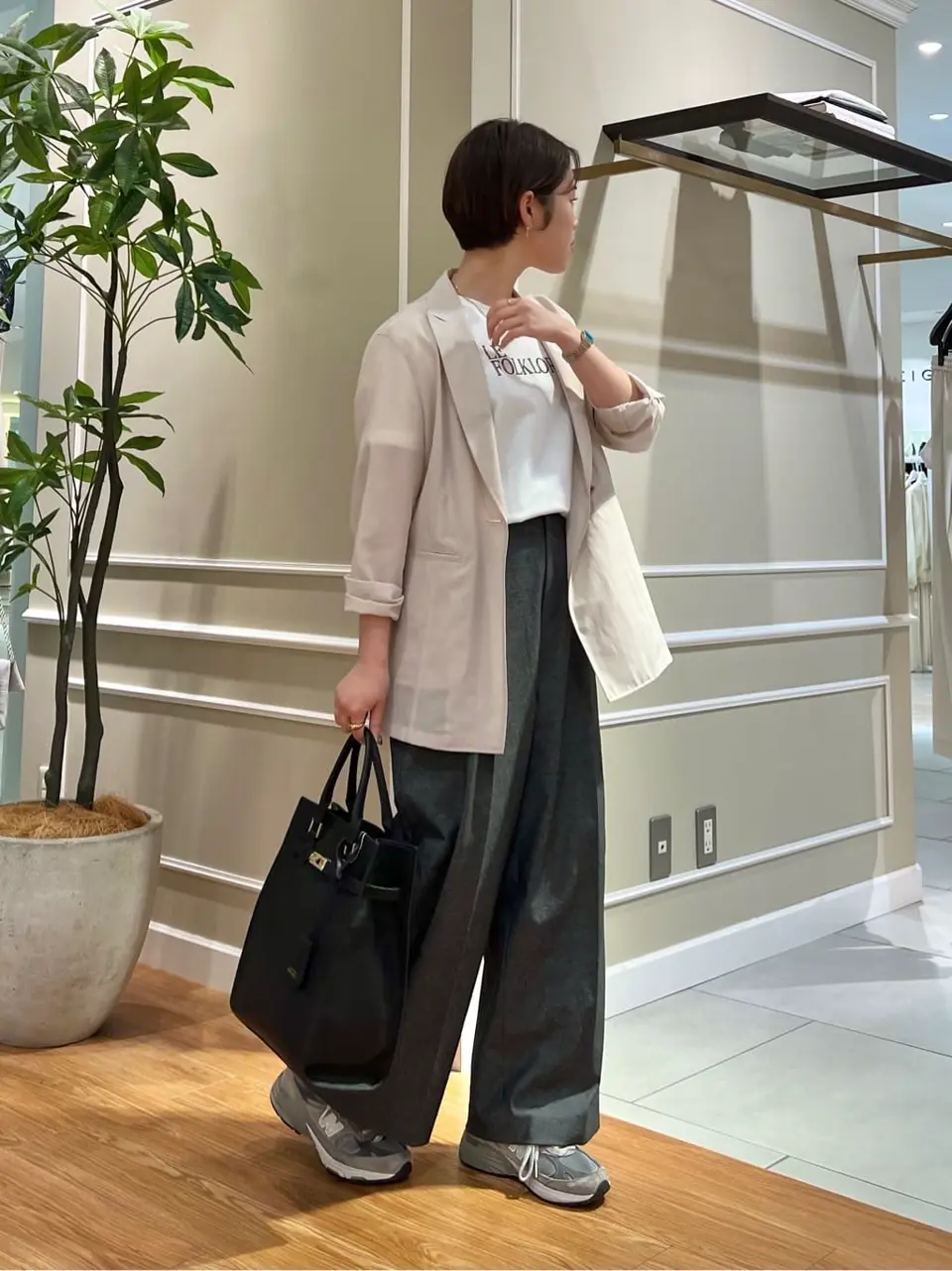 23区 伊藤 コーディネート画像