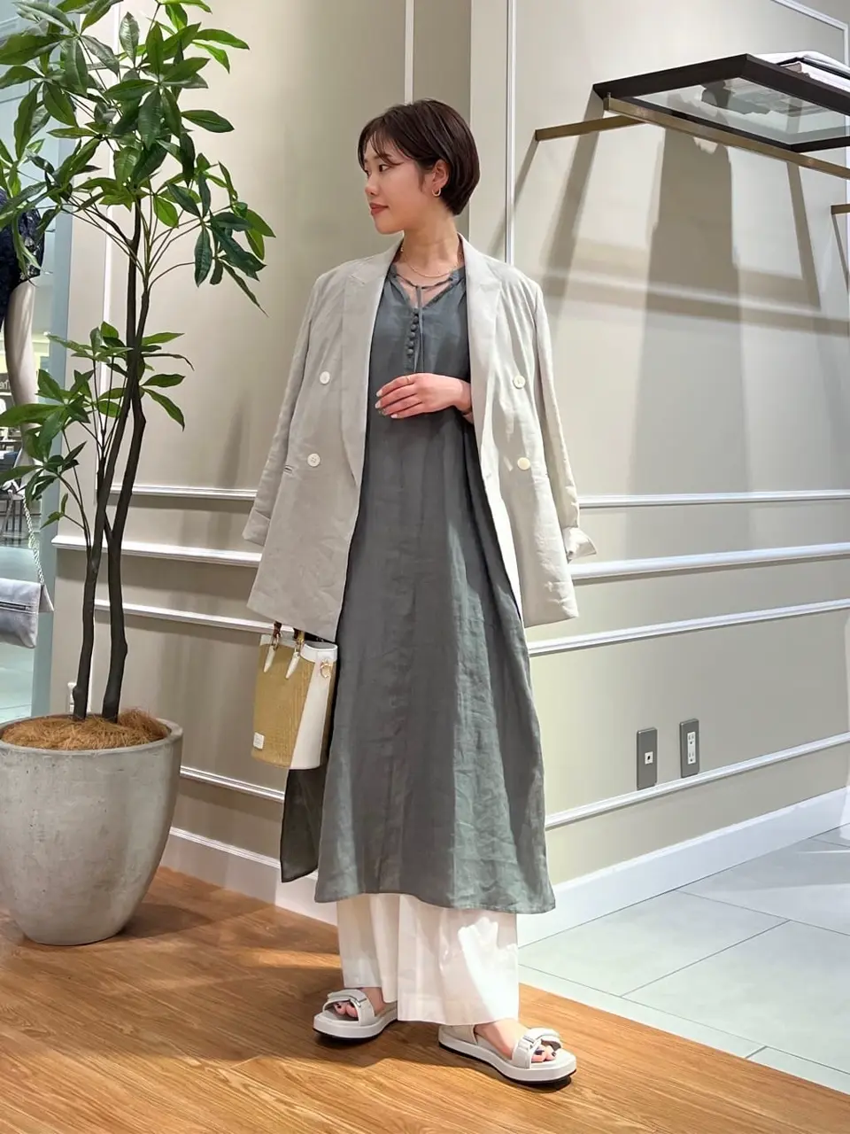 23区 伊藤 コーディネート画像