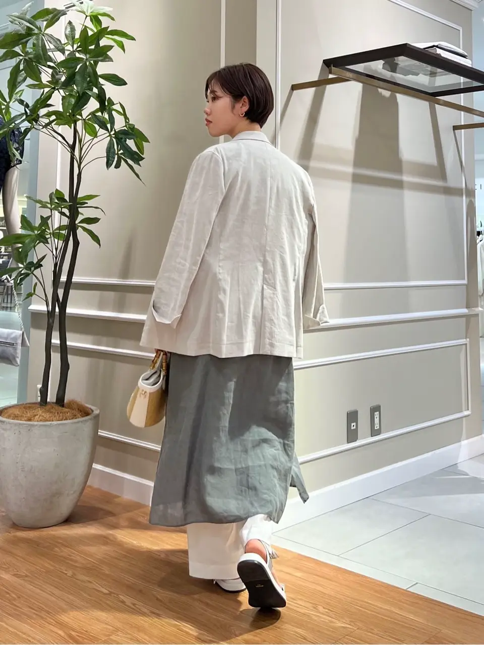 23区 伊藤 コーディネート画像