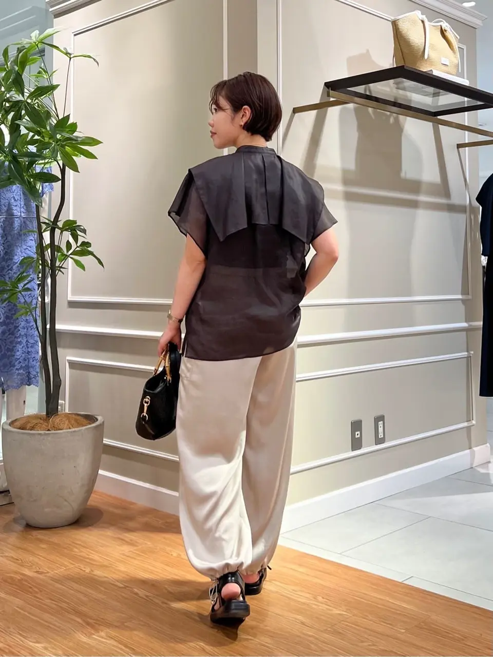 23区 伊藤 コーディネート画像