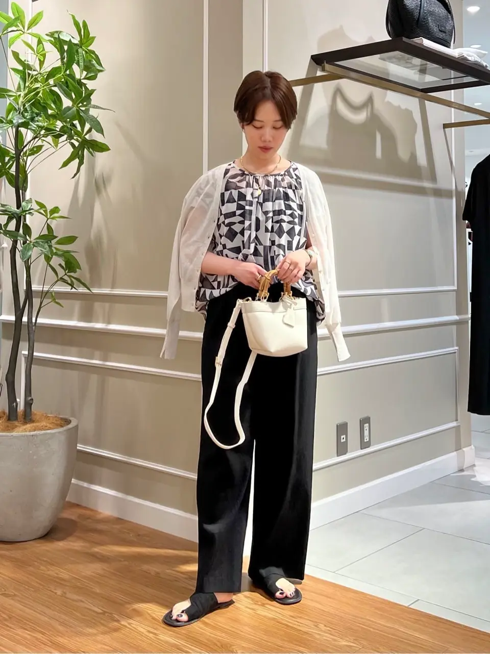 23区 伊藤 コーディネート画像