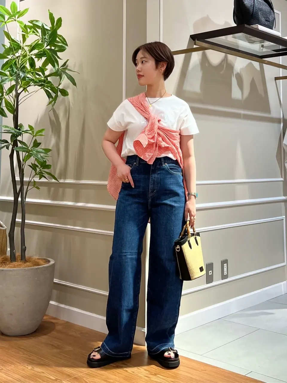 23区 伊藤 コーディネート画像