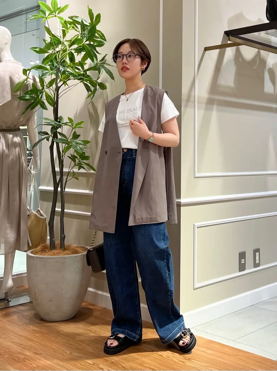 23区 伊藤 コーディネート画像