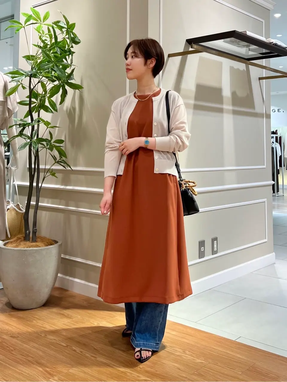 23区 伊藤 コーディネート画像