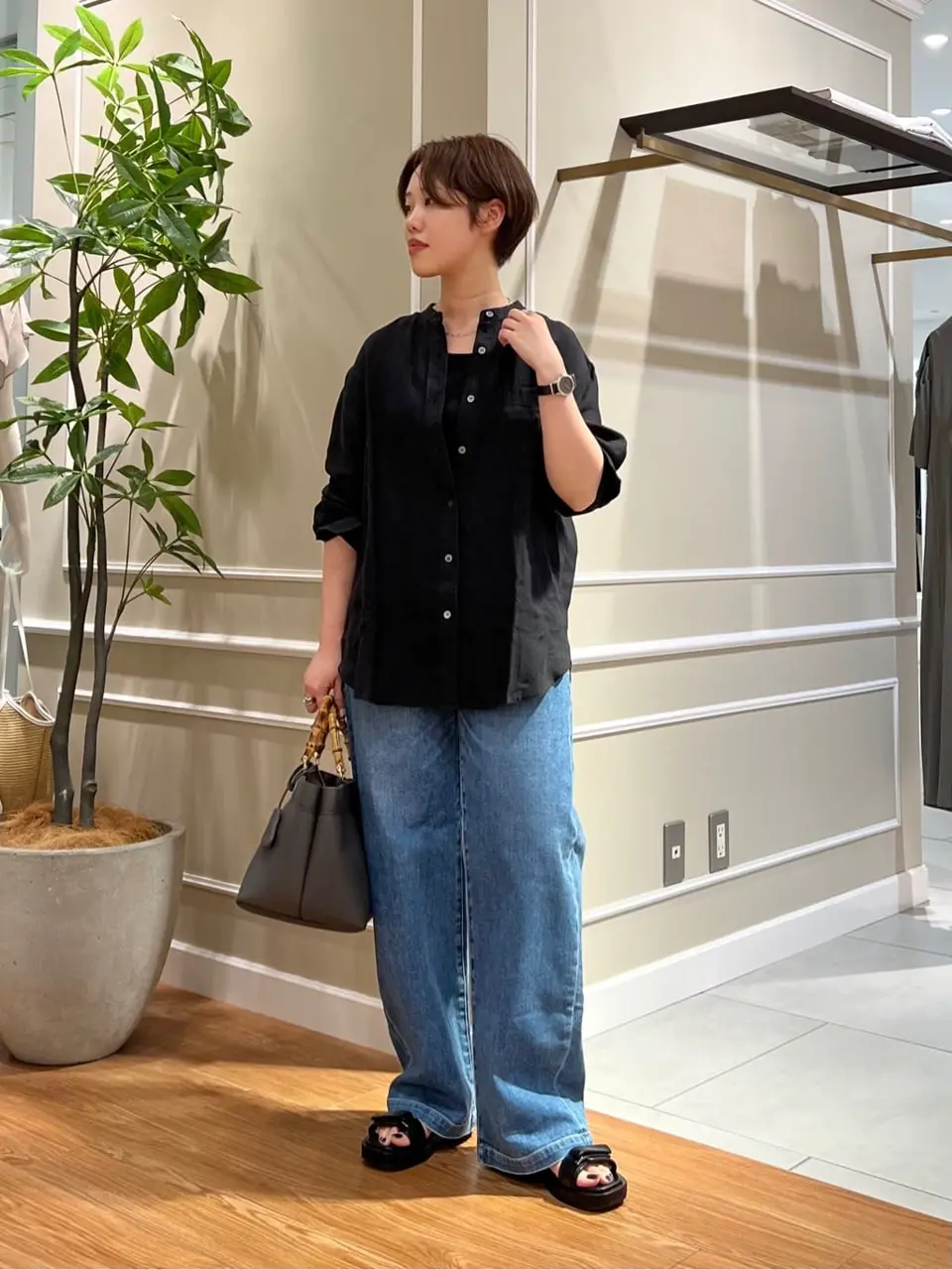 23区 伊藤 コーディネート画像