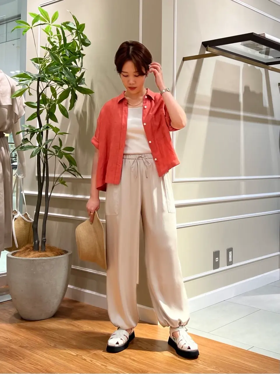 23区 伊藤 コーディネート画像