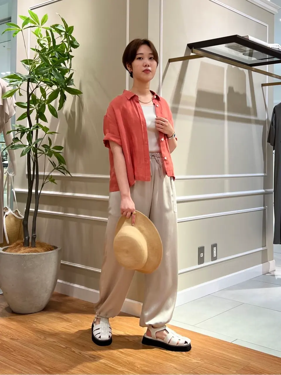 23区 伊藤 コーディネート画像