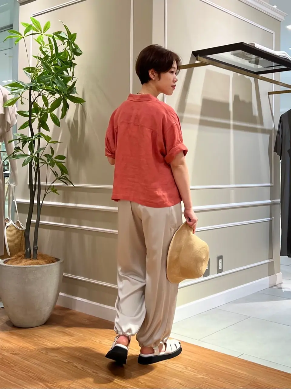 23区 伊藤 コーディネート画像