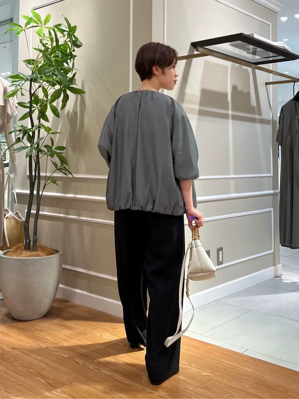 23区 伊藤 コーディネート画像