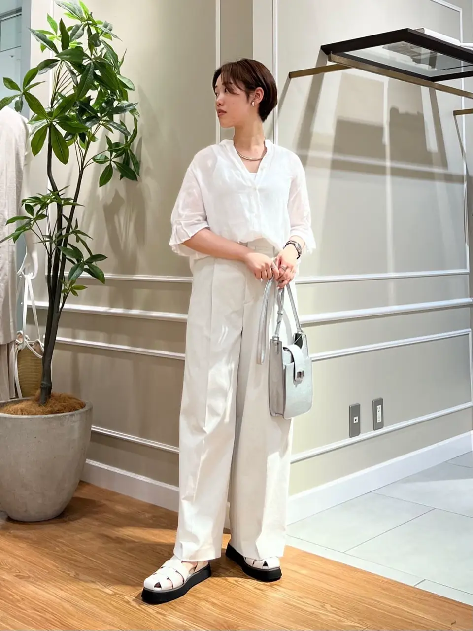 23区 伊藤 コーディネート画像