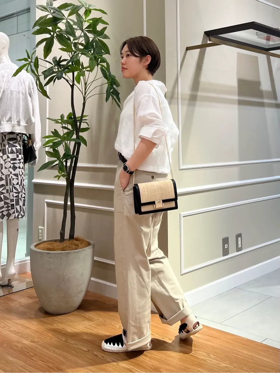 23区 伊藤 コーディネート画像