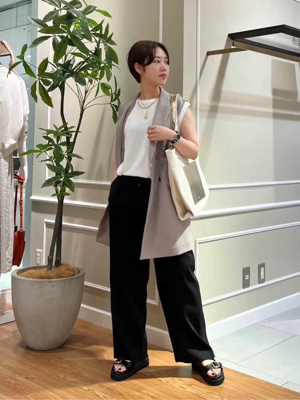 23区 伊藤 コーディネート画像