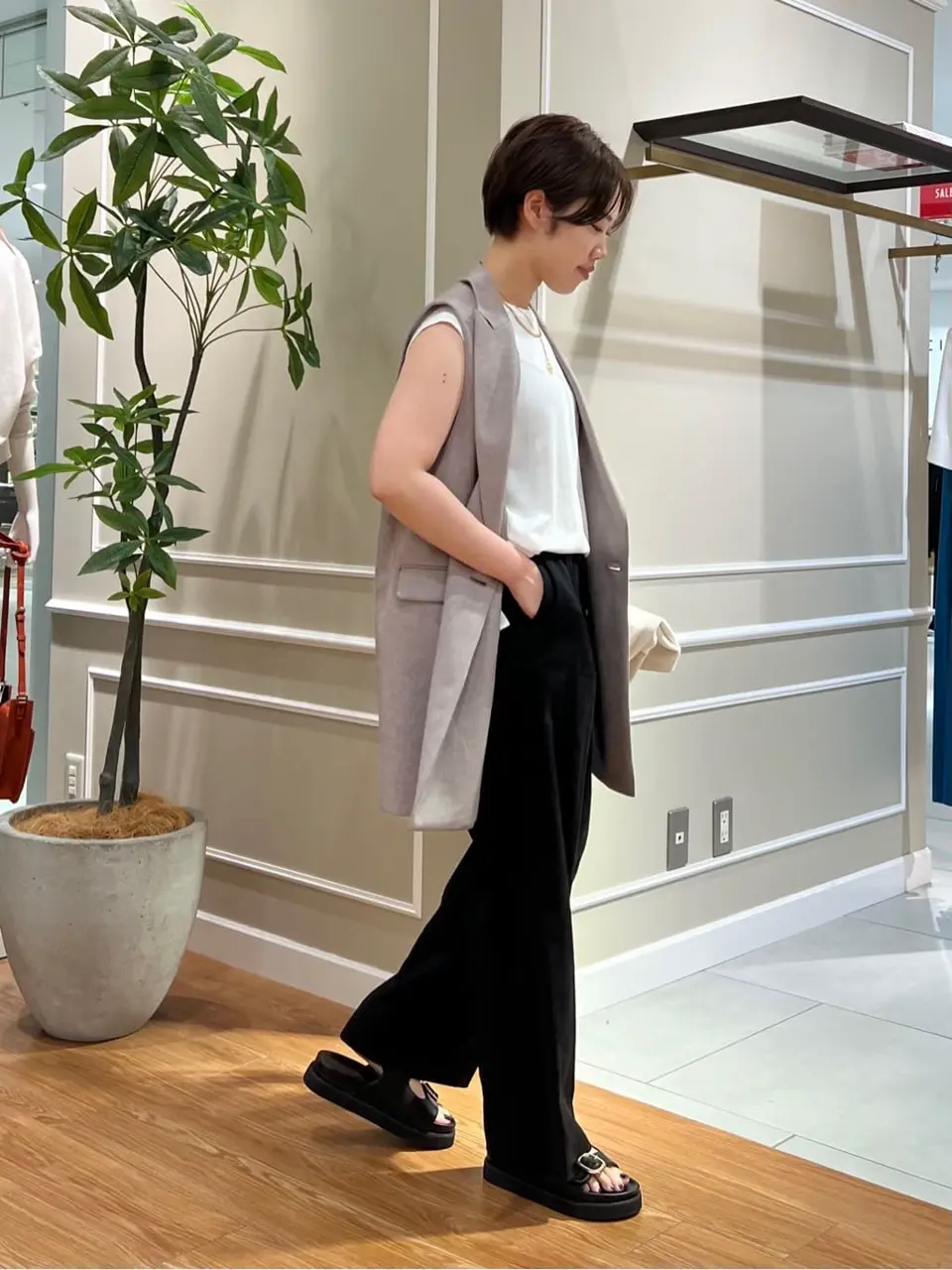 23区 伊藤 コーディネート画像