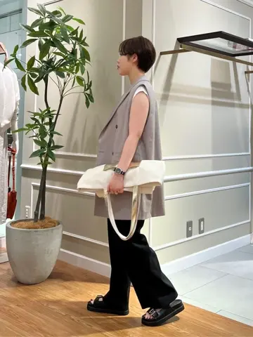 23区 伊藤 コーディネート画像