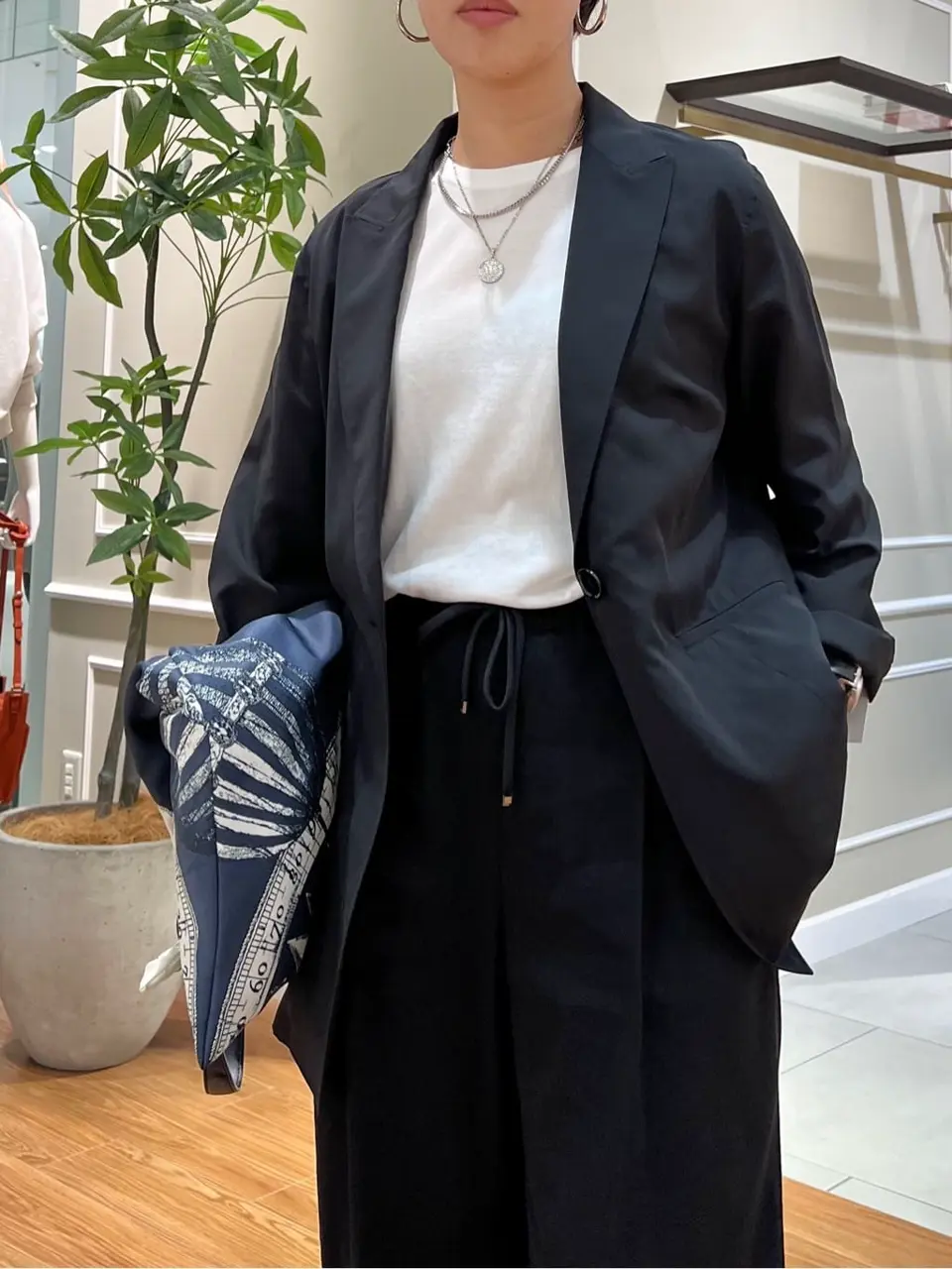 23区 伊藤 コーディネート画像