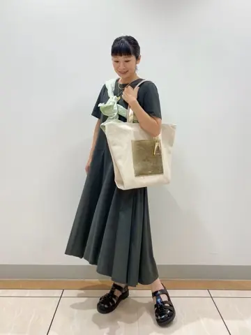 23区 岡本 コーディネート画像