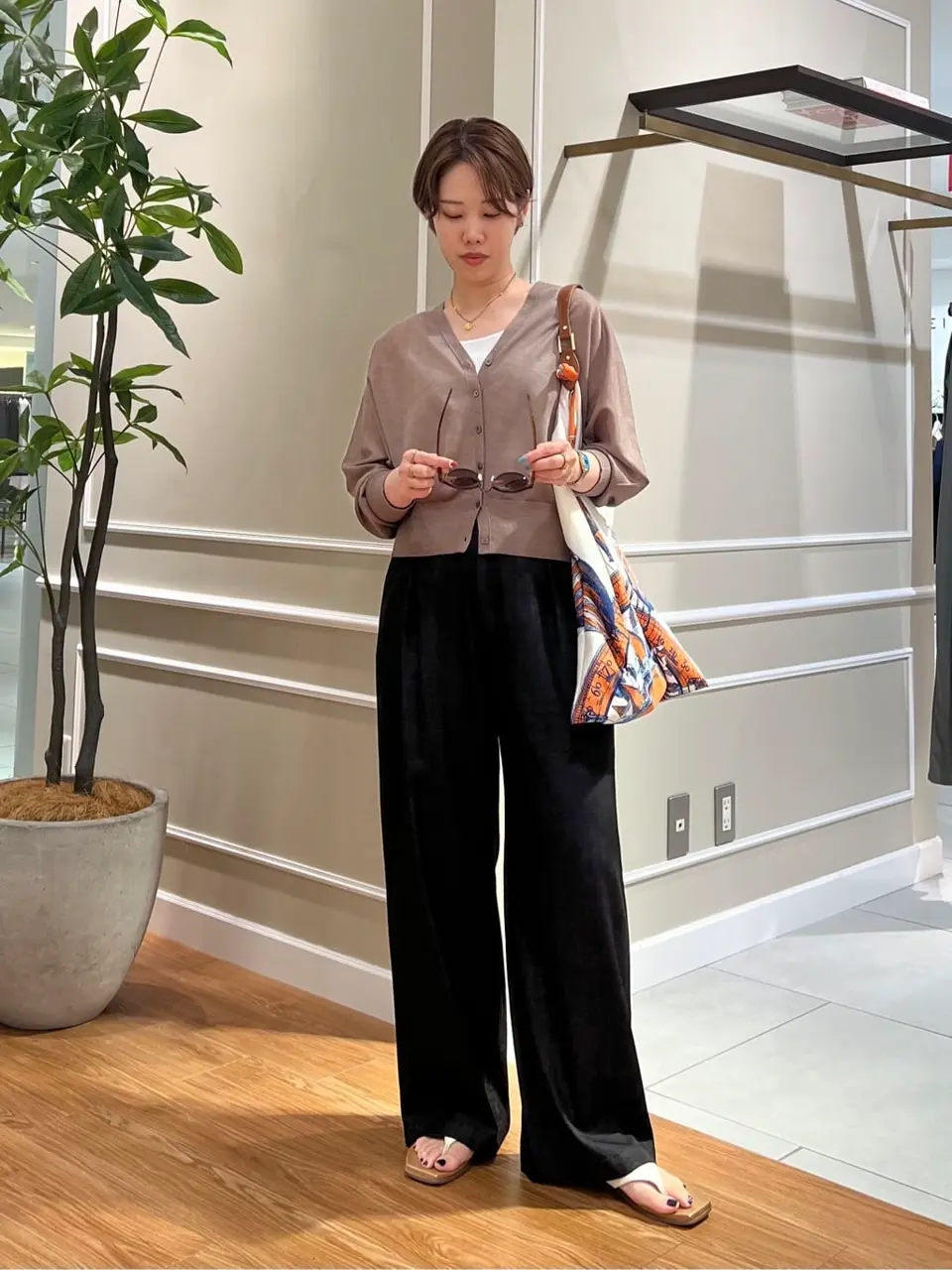 23区 伊藤 コーディネート画像