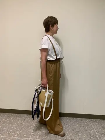 23区 塩谷美喜 コーディネート画像