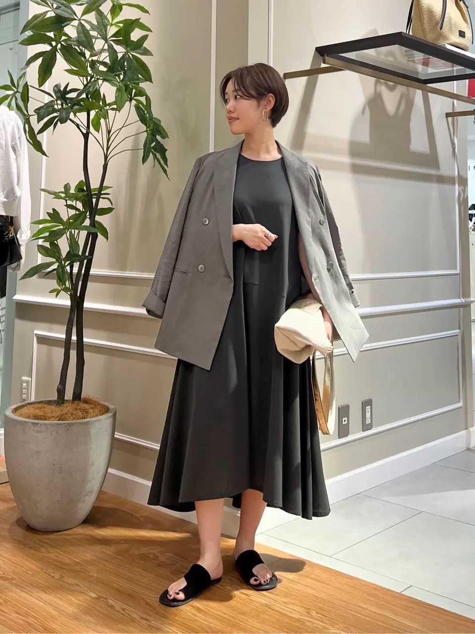 23区 伊藤 コーディネート画像