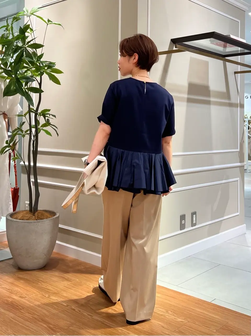 23区 伊藤 コーディネート画像