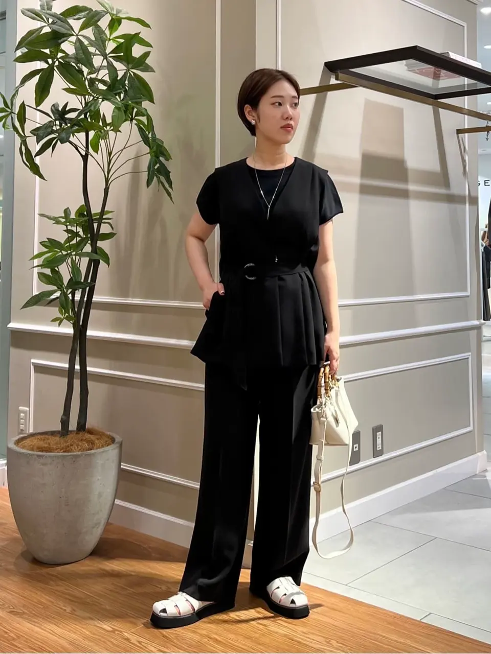 23区 伊藤 コーディネート画像