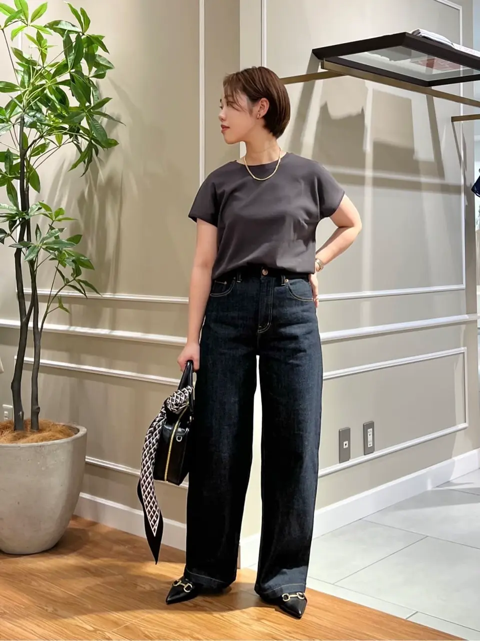 23区 伊藤 コーディネート画像