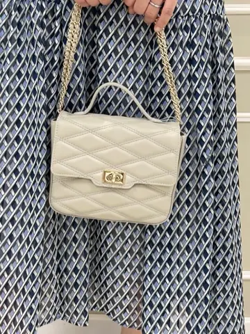 23区 助川 コーディネート画像