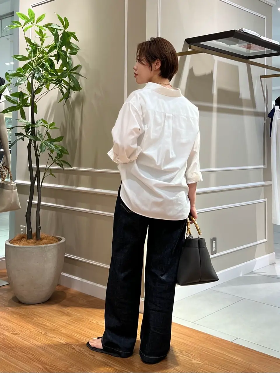 23区 伊藤 コーディネート画像