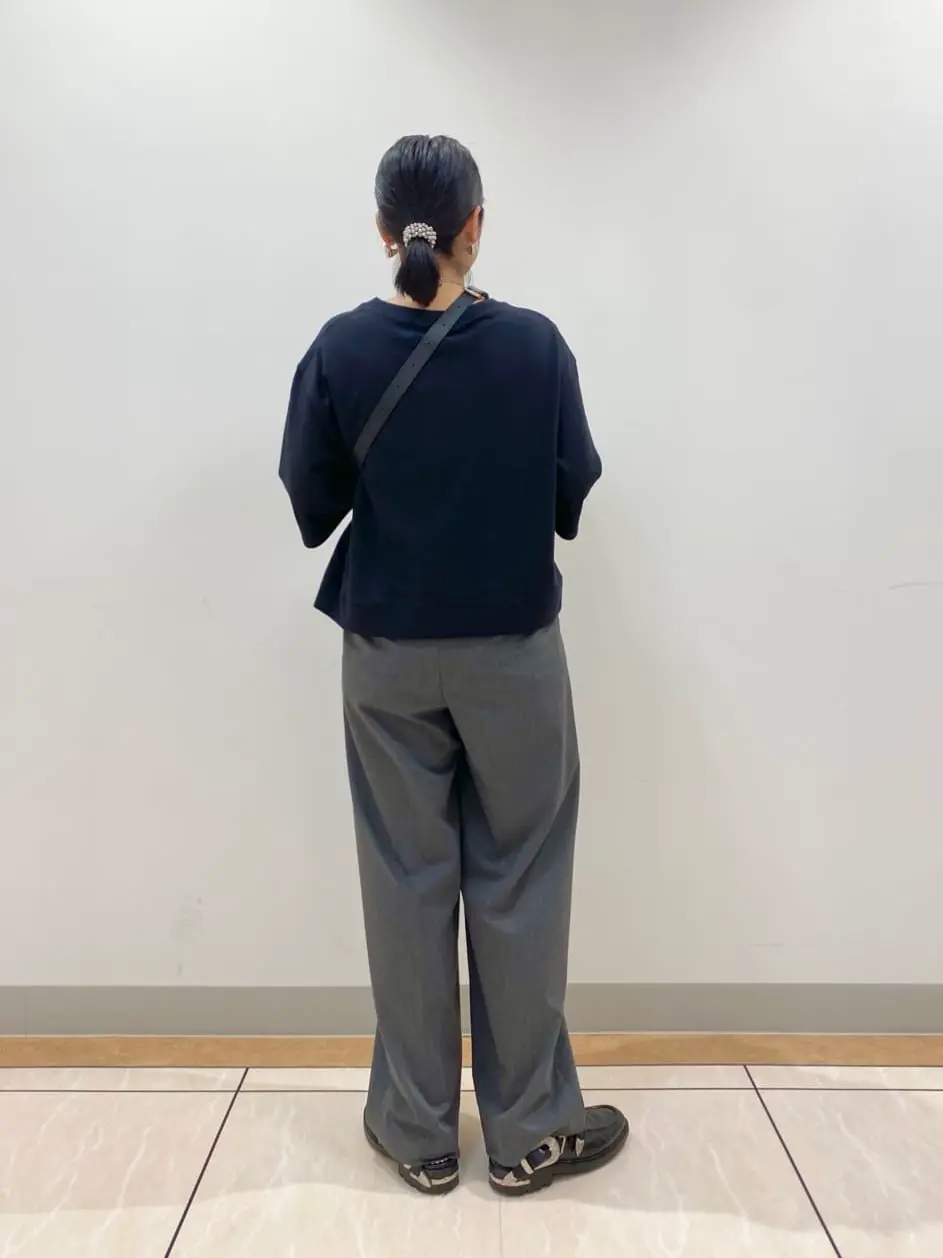 23区 岡本 コーディネート画像