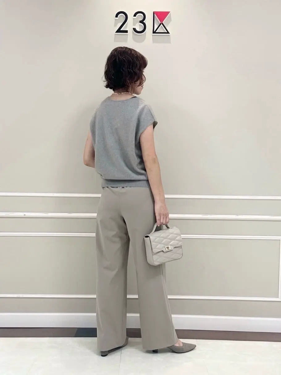 23区 助川 コーディネート画像