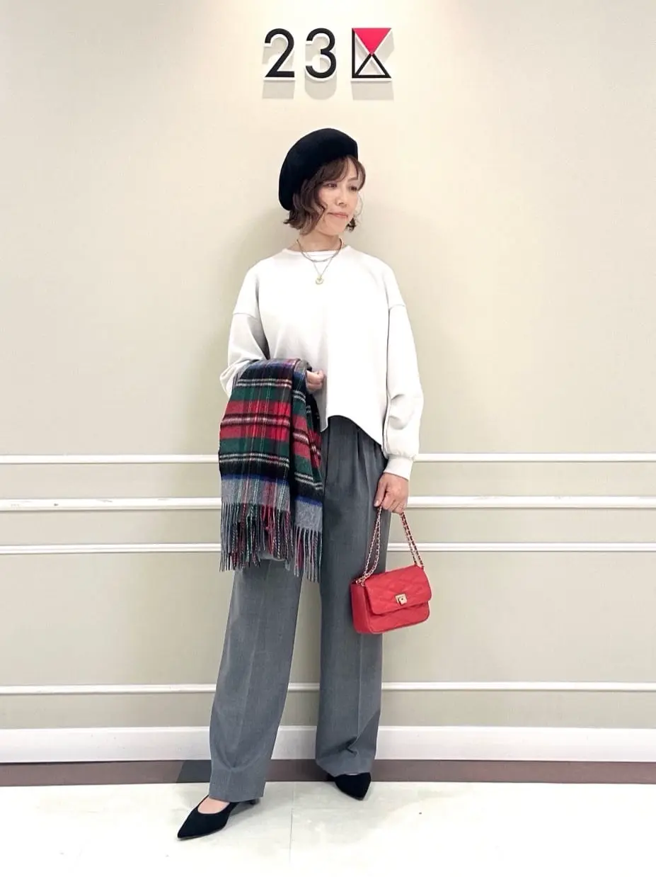 23区 助川 コーディネート画像