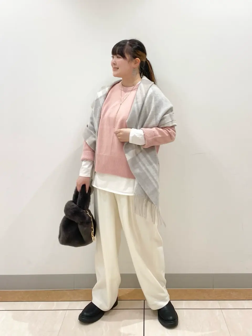 23区 藤原 コーディネート画像