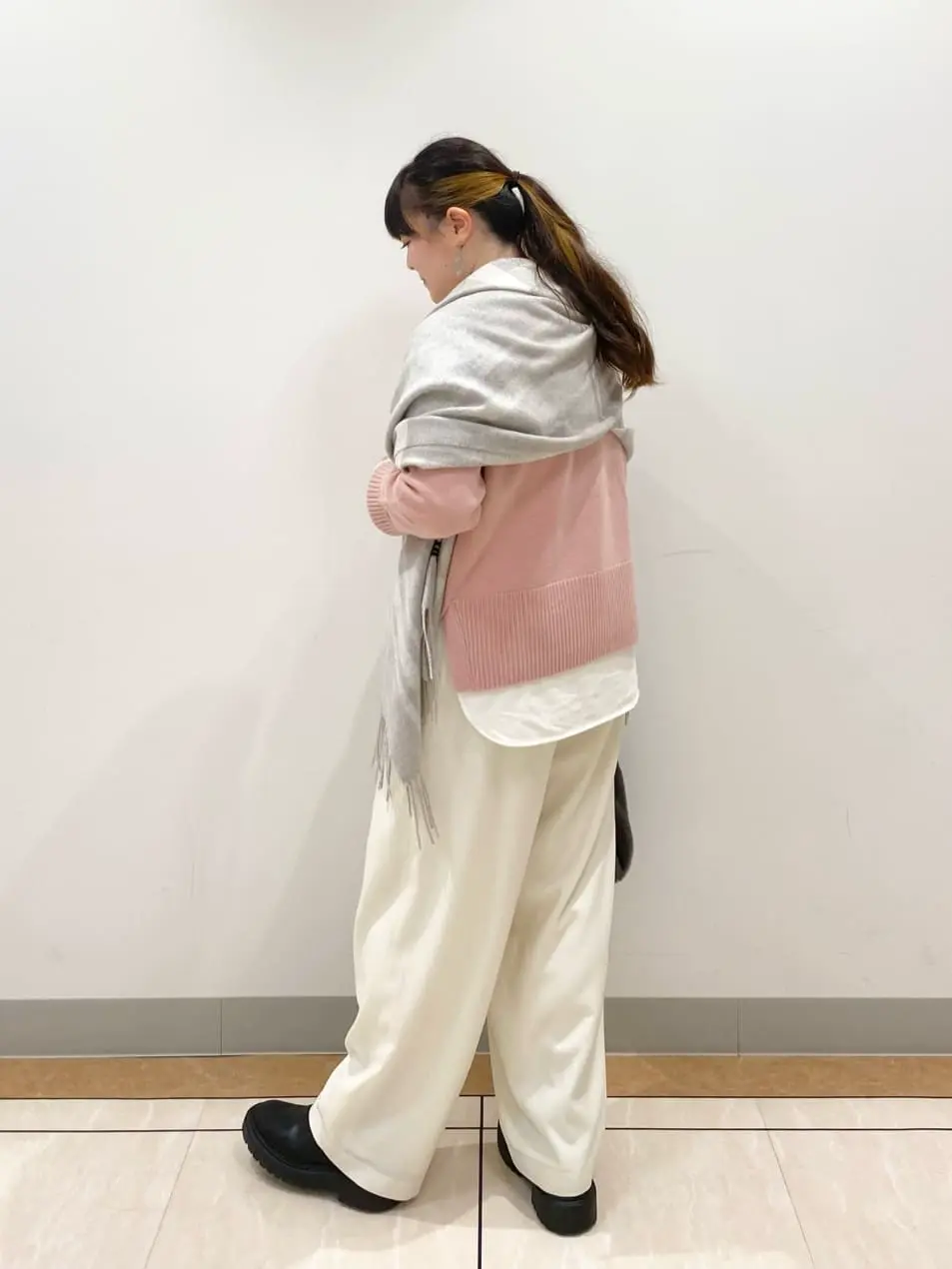 23区 藤原 コーディネート画像