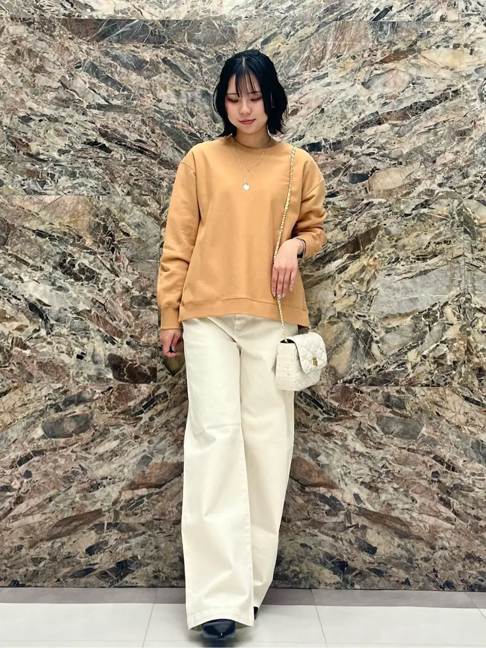 23区 吉野 コーディネート画像