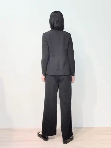 23区 虎走 コーディネート画像