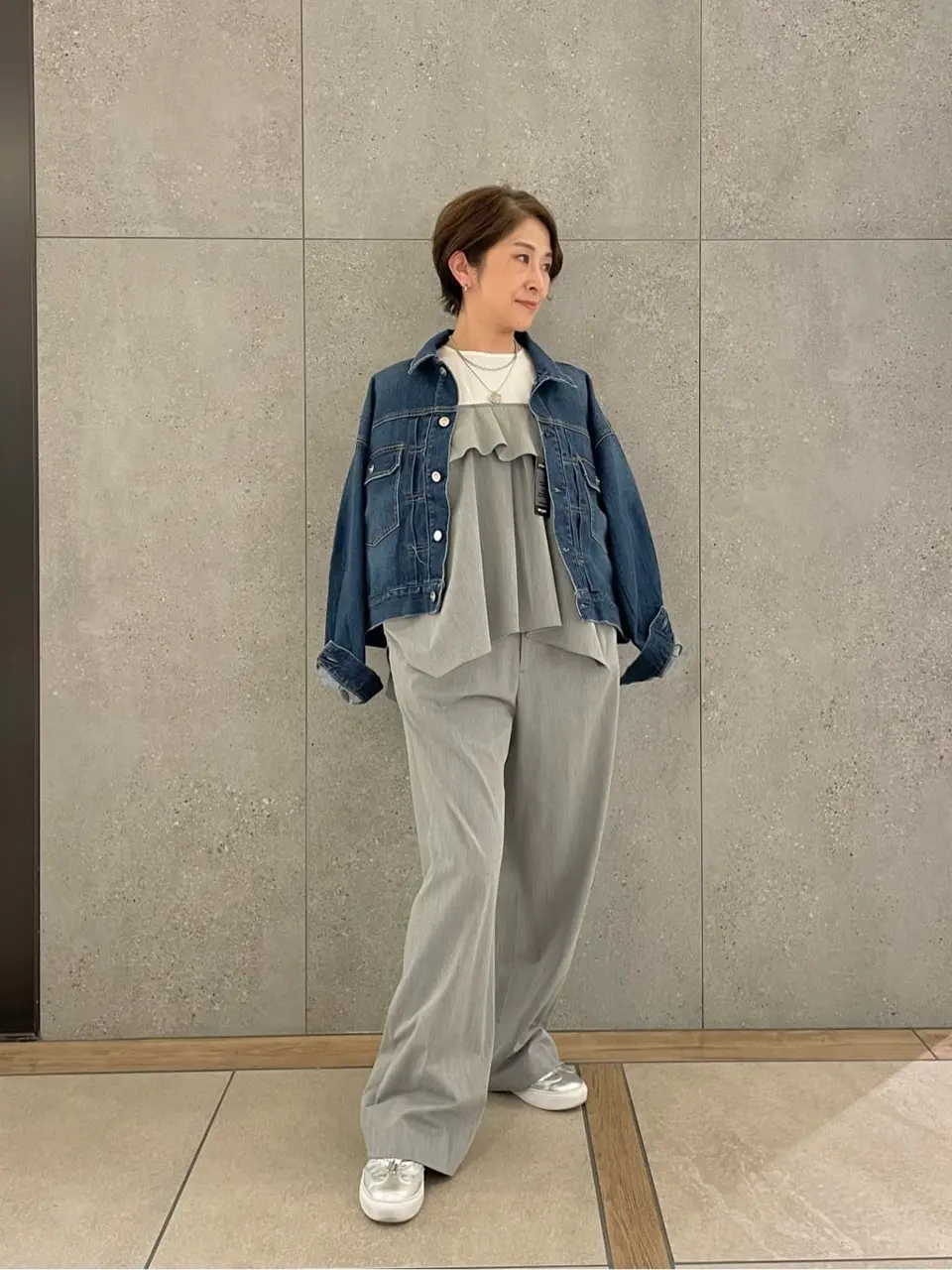  スタッフ コーディネート画像