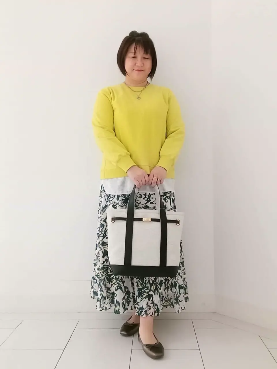  影 コーディネート画像