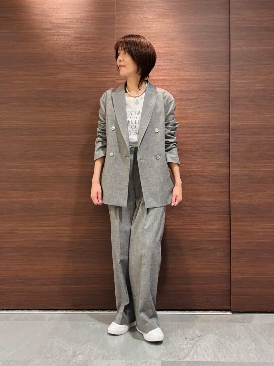 23区 スタッフ  コーディネート画像