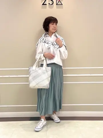 23区 助川 コーディネート画像